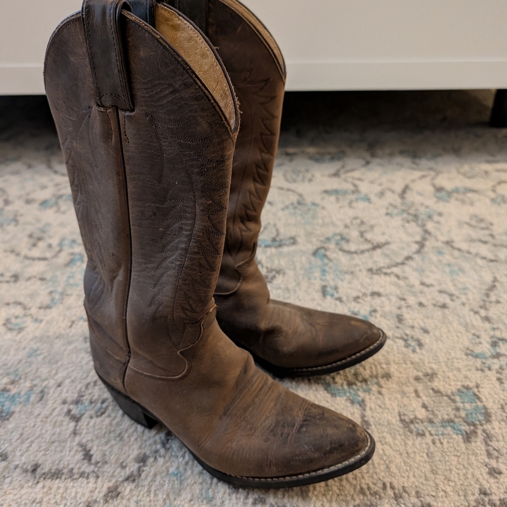 Justin Boots Brown Heeled Boots